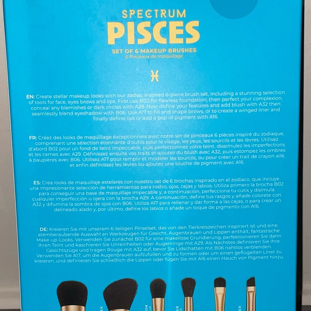 Spectrum Pisces Makeup Brush Set - Picture 4 of 5